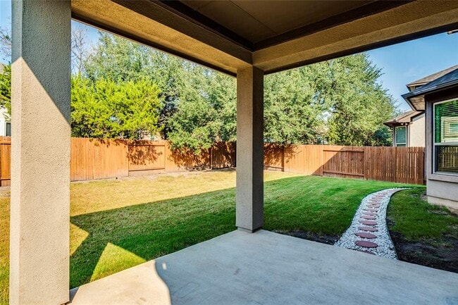Building Photo - 5728 Siragusa Dr
