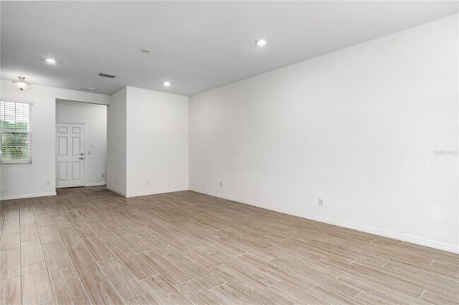 Building Photo - 254 Via Anina Dr