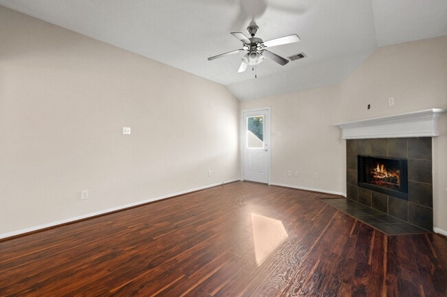 Building Photo - 3031 Lockeridge Village Dr