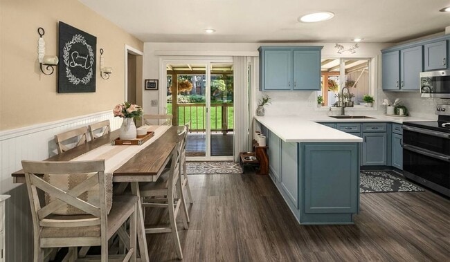 Building Photo - Updated 3-Bedroom Rambler with Large Yard in North Bend