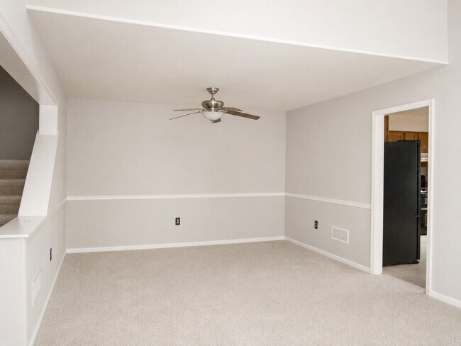 Building Photo - 118 Henning Dr