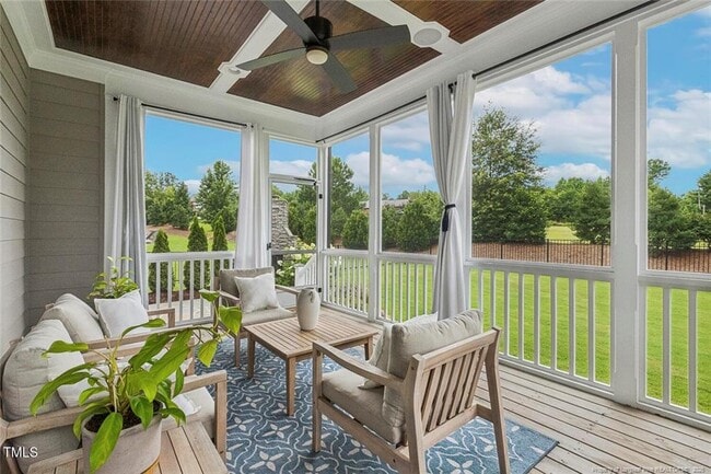 Building Photo - 2098 Amalfi Pl