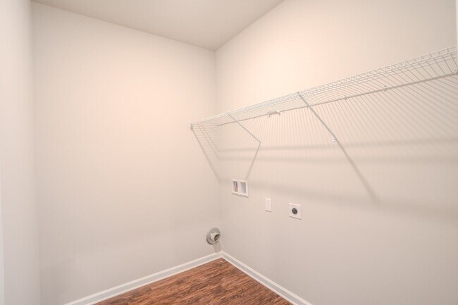 Building Photo - 14145 Lannister Ln