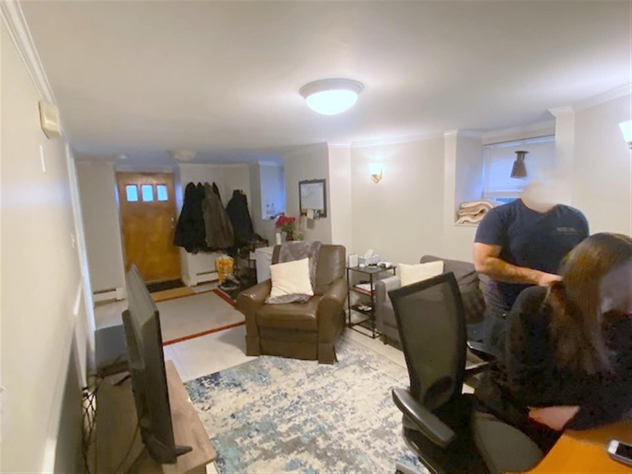 Building Photo - 519 Main St