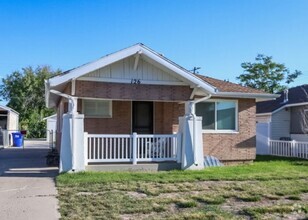 Building Photo - Duplex For Rent in South Salt Lake!