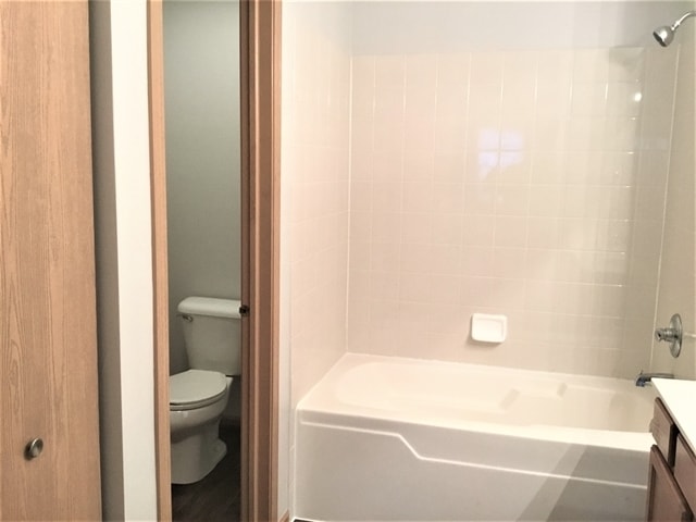 Building Photo - 1878 Candlelight Cir