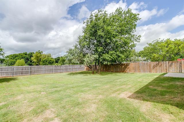 Building Photo - 609 Mesquite Dr