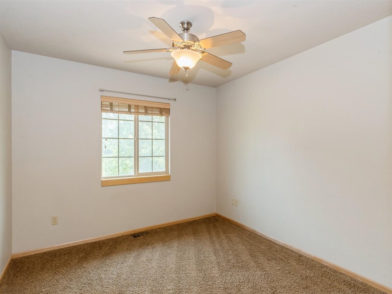 Building Photo - 1231 Nicholas Ln