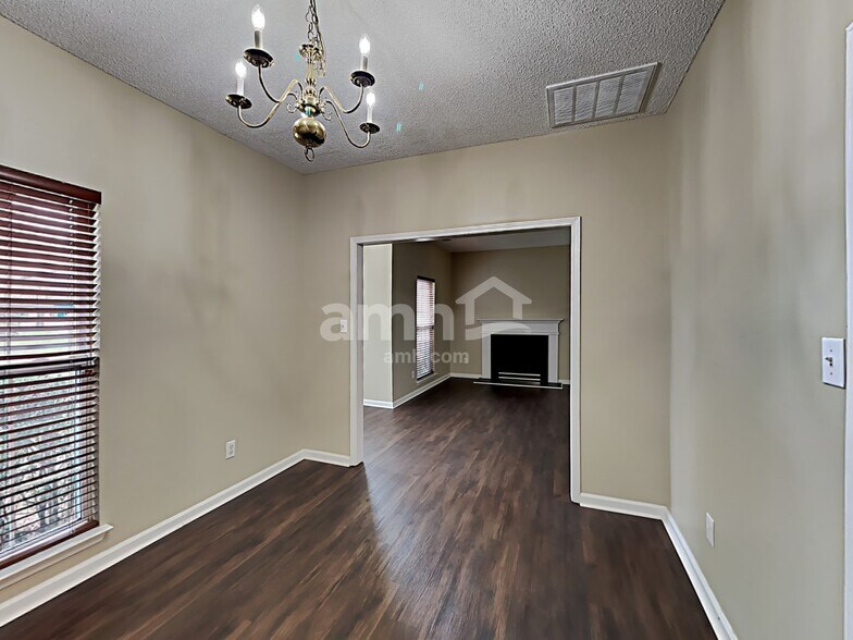 Building Photo - 1701 Colin Creek Ln