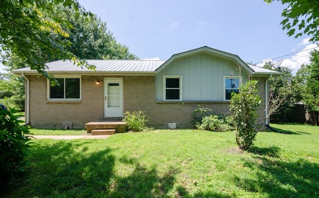 Primary Photo - 7109 Hall Ln
