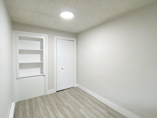 Building Photo - 124 Trenton St