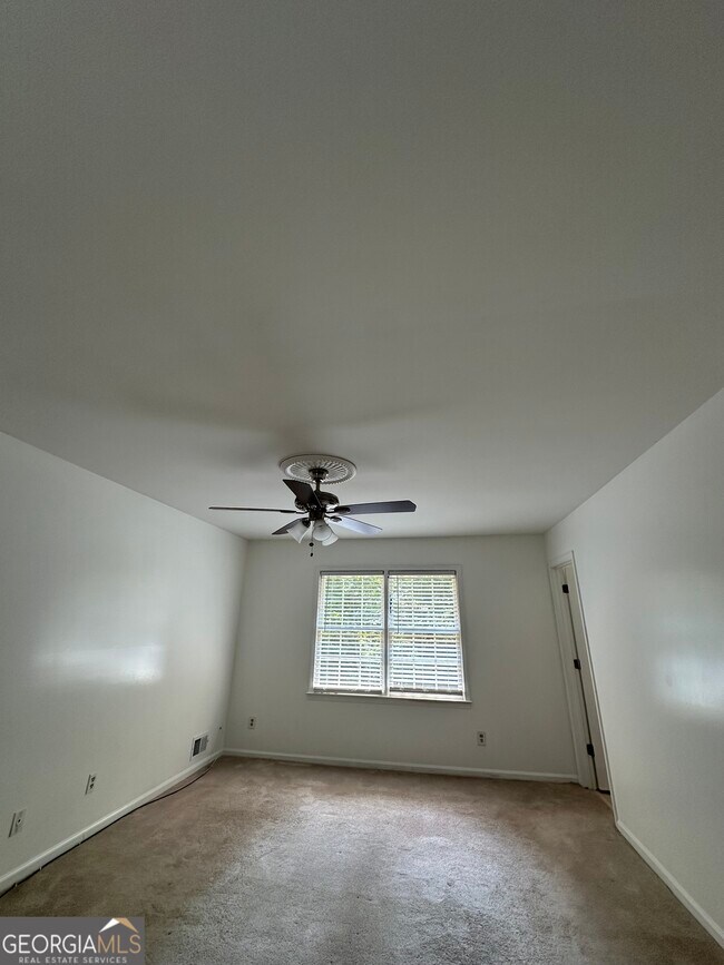 Building Photo - 3896 Northlake Creek Dr