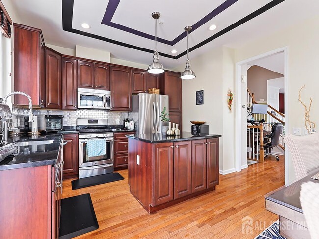 Building Photo - 1705 Gabriel Ln