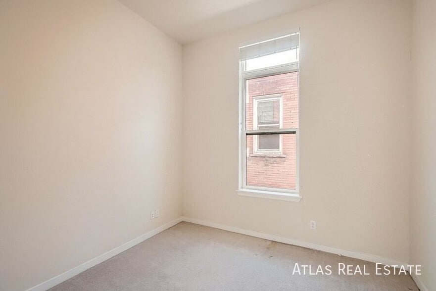 Building Photo - 336 E 1st Ave