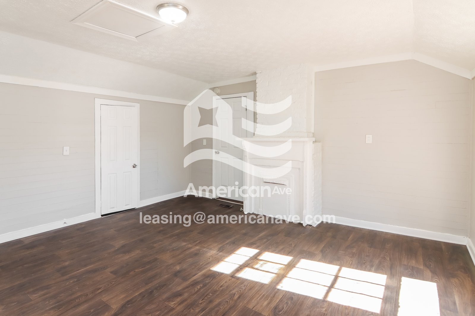 Building Photo - 615 Arthur St