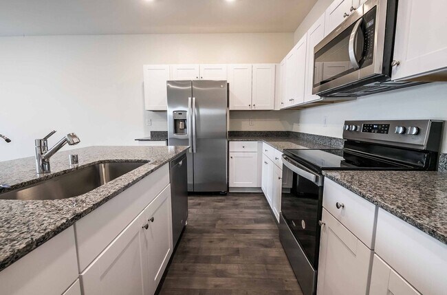 Building Photo - Brand new DR Horton Townhome with 3 bedroom,2 bathrooms and 1 car garage located at Trails at Wil...