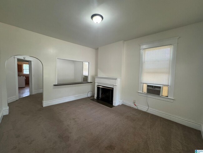 Building Photo - 1732 11th Pl S