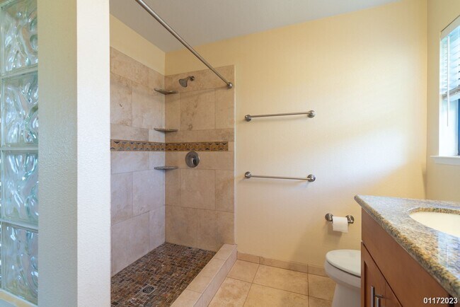Building Photo - 94-212-212 Lelehua Pl
