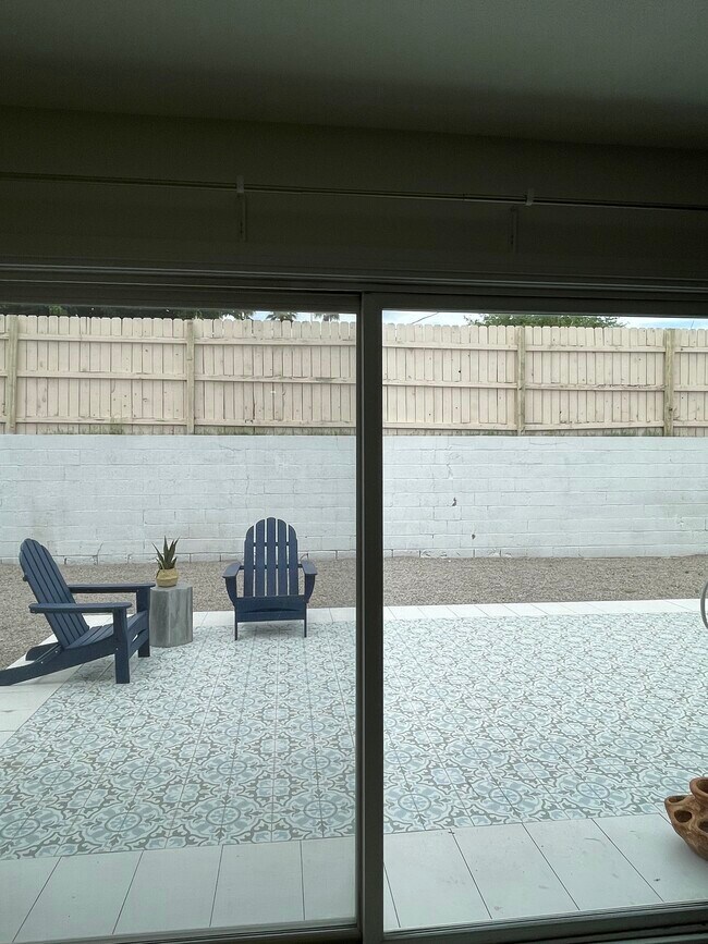 Building Photo - 1662 Sombrero Dr