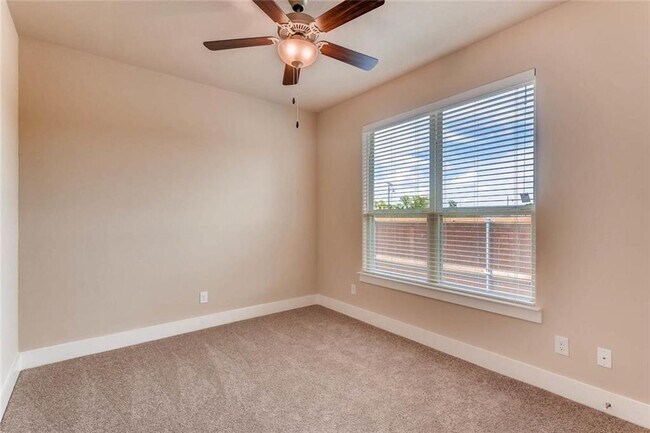 Building Photo - 440 High Tech Dr