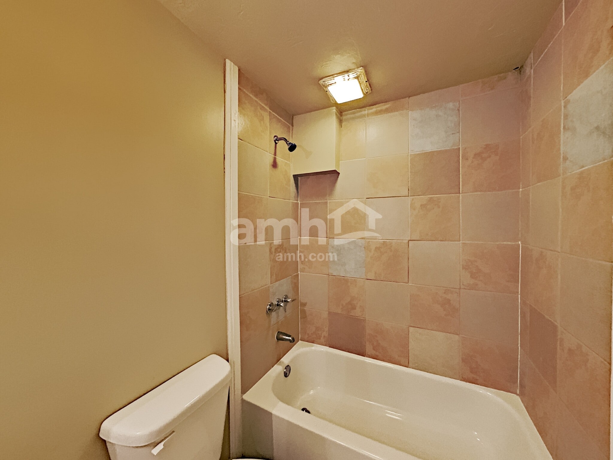 Building Photo - 6432 S High Bluff Dr