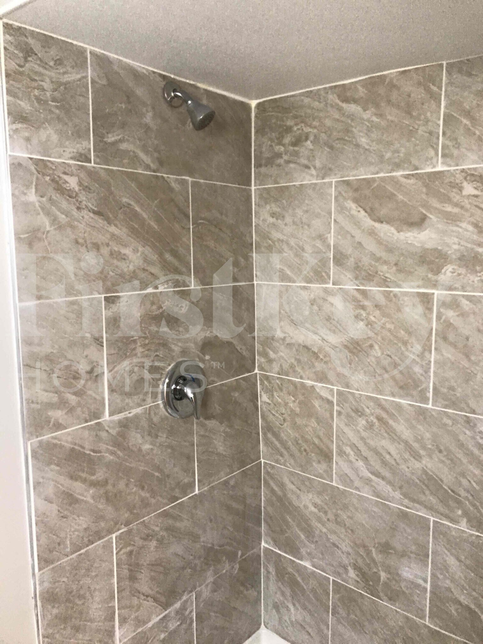 Building Photo - ON132 Cottonwood Dr