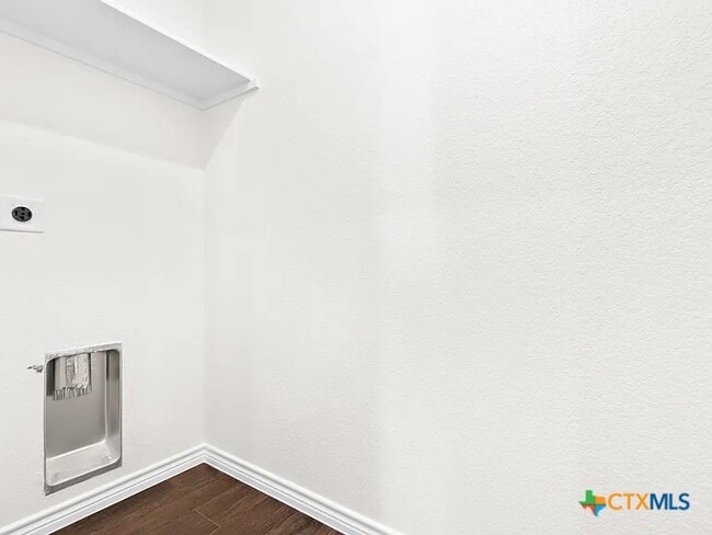 Building Photo - 5110 Rose Gdn Lp