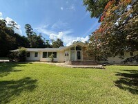 Building Photo - Newly Remodeled Ranch-Style 4BD, 3.5BA Ral...
