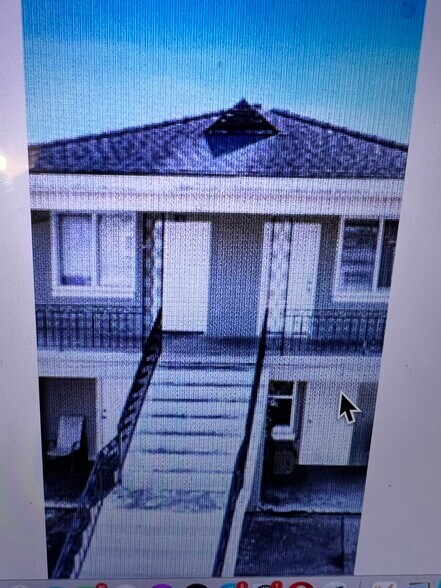$1,200 - 1980 Hope St