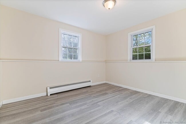 Building Photo - 3 Alscot Dr