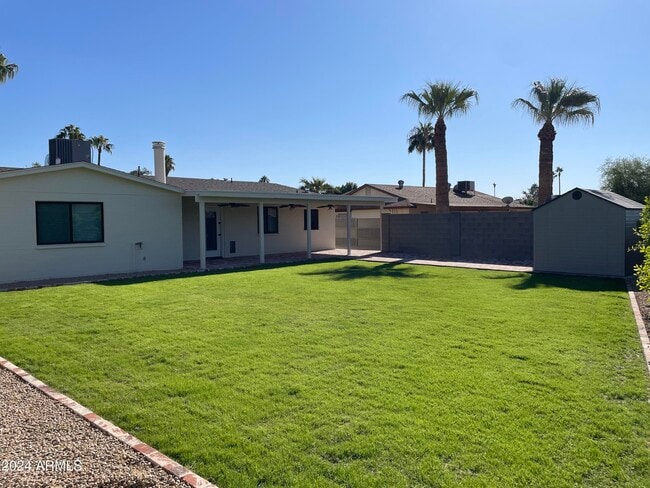 Building Photo - 4322 W Sandra Cir