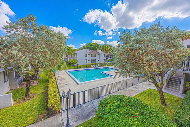 Building Photo - 9541 SW 1st Ct