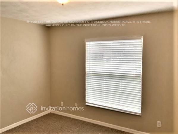 Building Photo - 2907 Juniper Dr