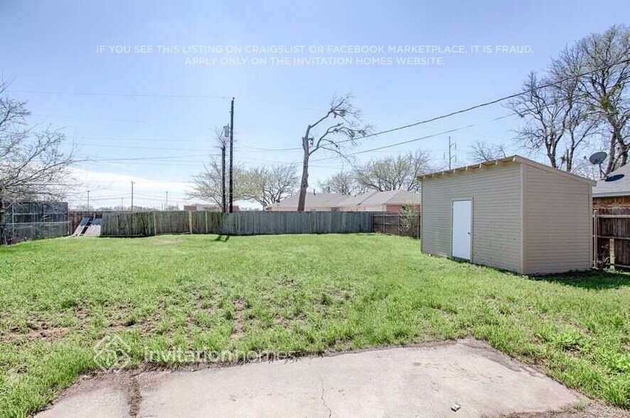 Building Photo - 418 Longworth Blvd