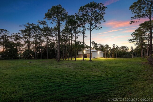Building Photo - 16105 Temple Blvd