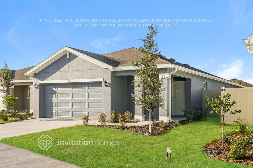 Building Photo - 7973 Majestic Palms Ct