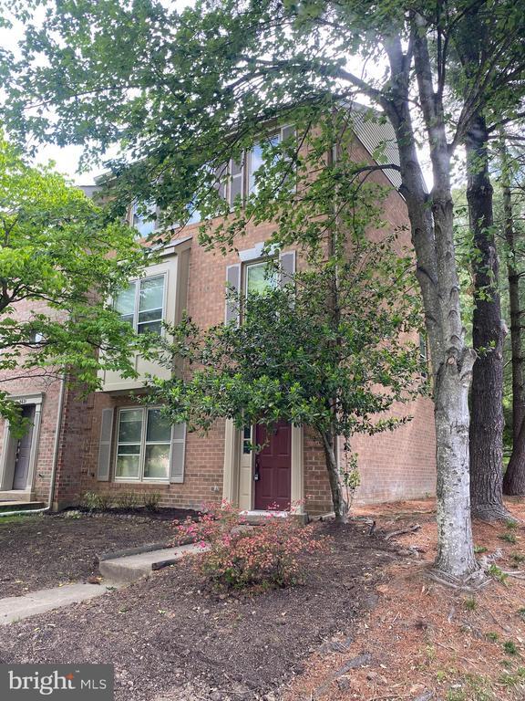 Building Photo - 5623 Gresham Ln