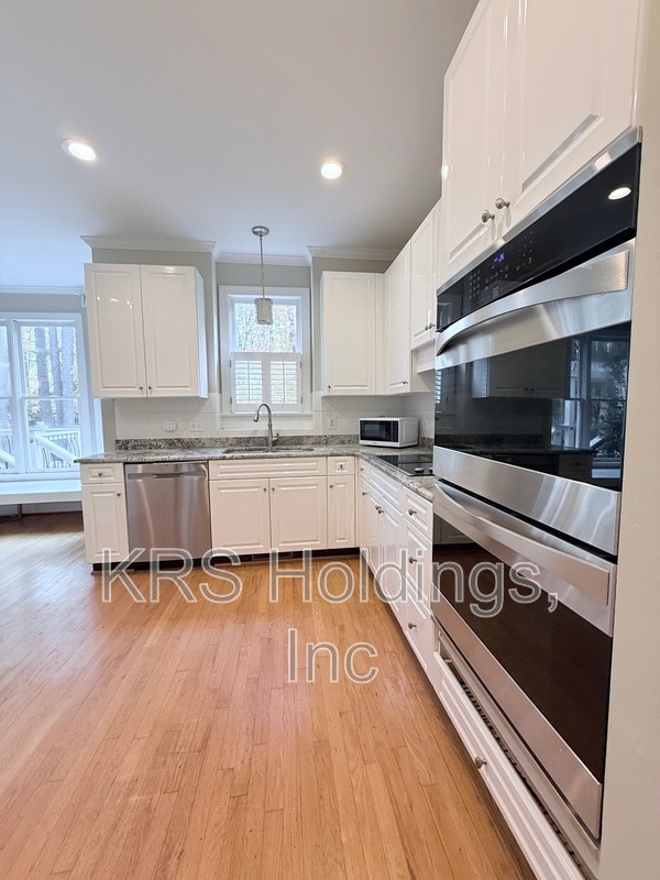 Building Photo - 213 Glen Abbey Dr