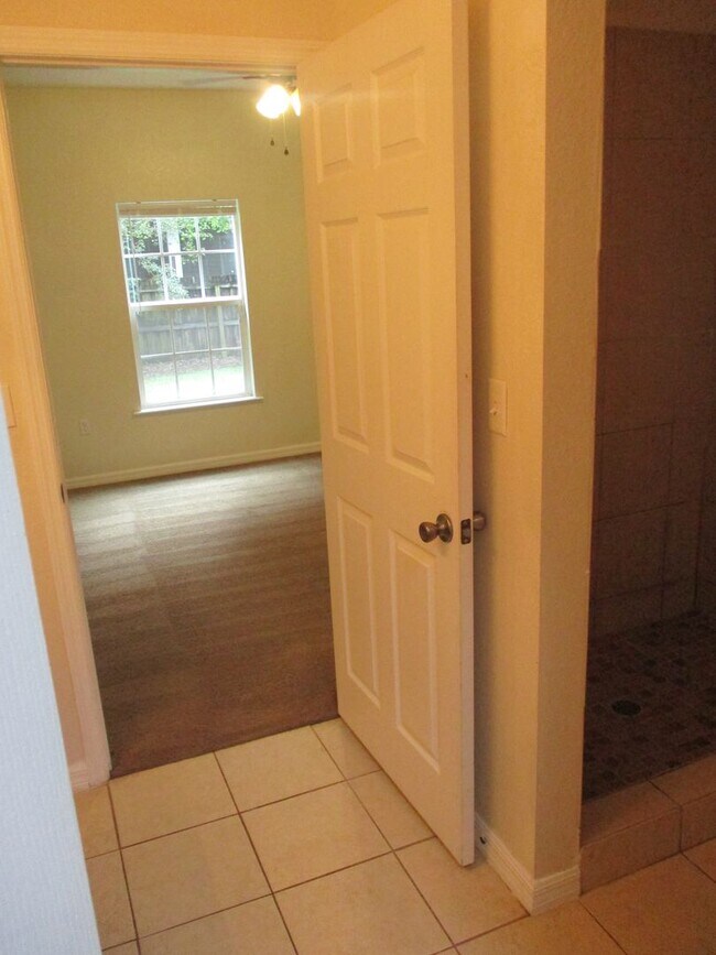 Building Photo - 2/2 Eagle Trace