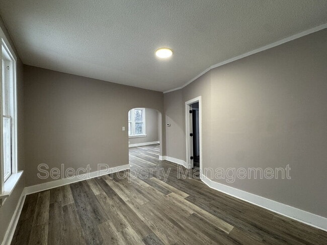 Building Photo - 3930 Webster St