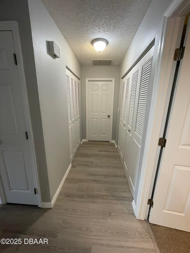 Building Photo - 15 Birdie Dr