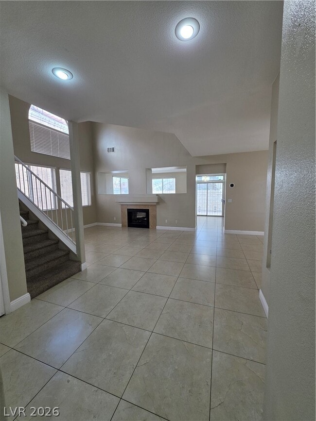 Building Photo - 2524 Silver Shadow Dr