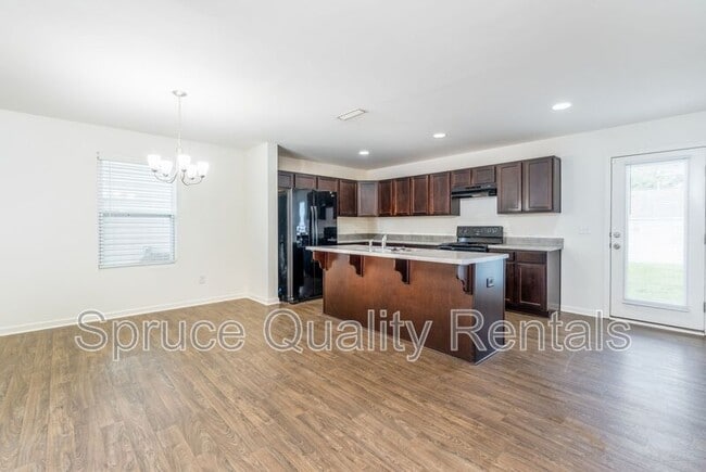 Building Photo - 250 Baybrook Ln