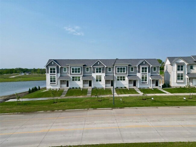 Building Photo - BRAND NEW:  Kettlestone Central Townhomes for Rent