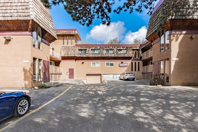 Building Photo - Ethyle Manor