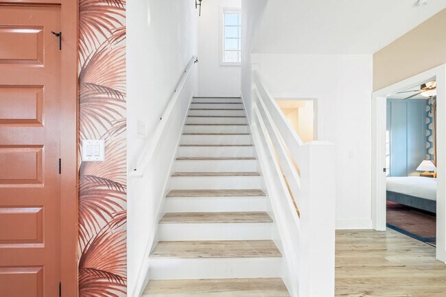 Building Photo - 19901 Charlie Claude Dr