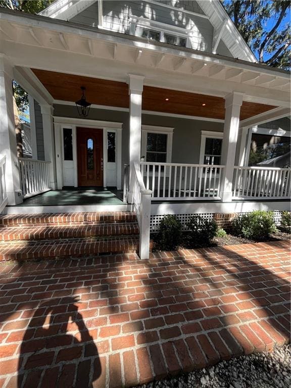 Building Photo - 605 Demere Way