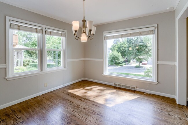 Building Photo - A Home With Character Walking Distance To Memorial Park!!