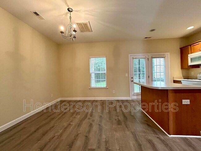 Building Photo - 125 Charterhouse Ln