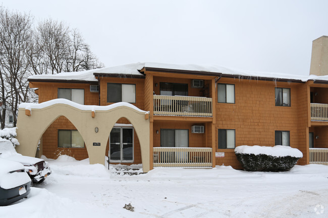 Building Photo - Maplewood Terrace Apartments